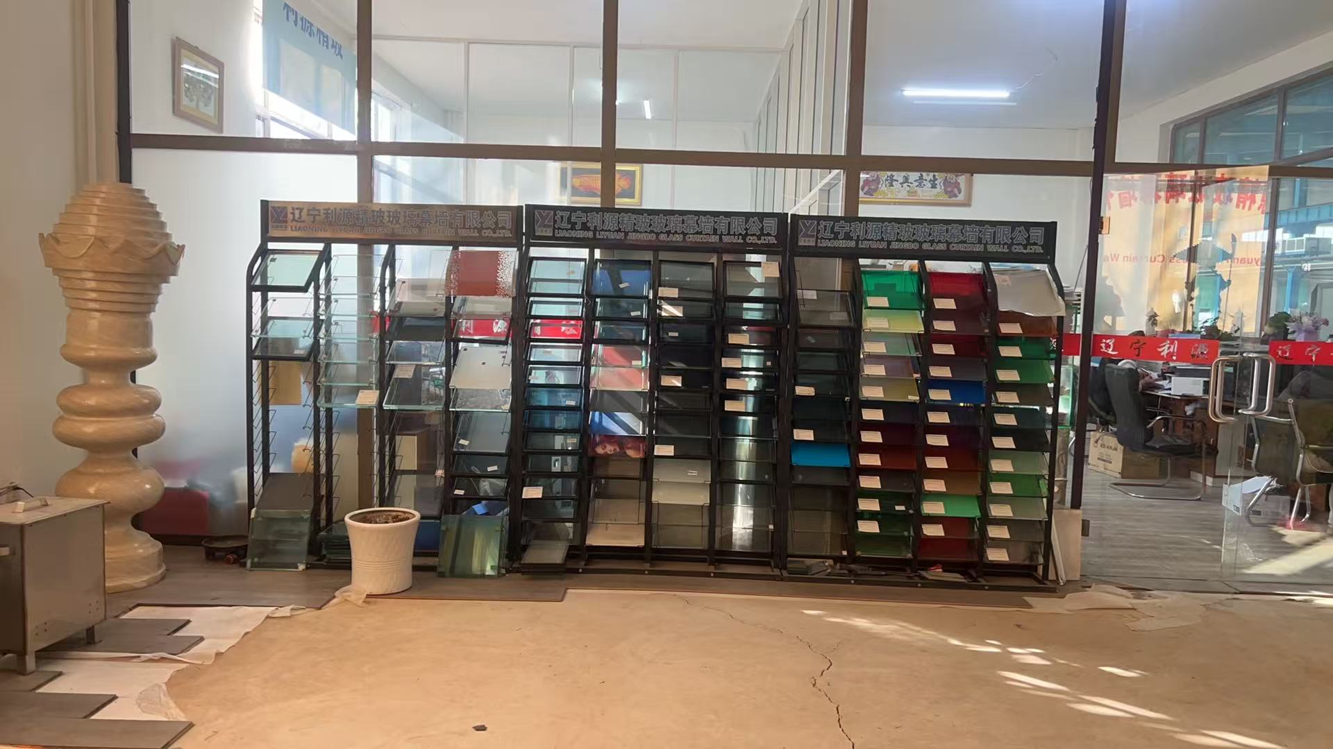 邢台市工程玻璃批量采购夹层夹丝玻璃 - 一站式服务